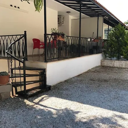 Tyana Home-2 *