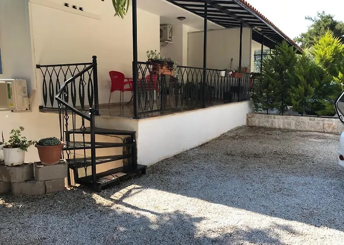 Tyana Home-2 *
